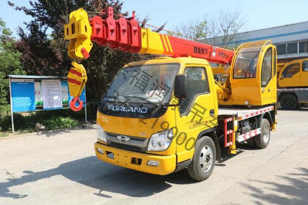 藍(lán)牌5噸汽車吊 福田